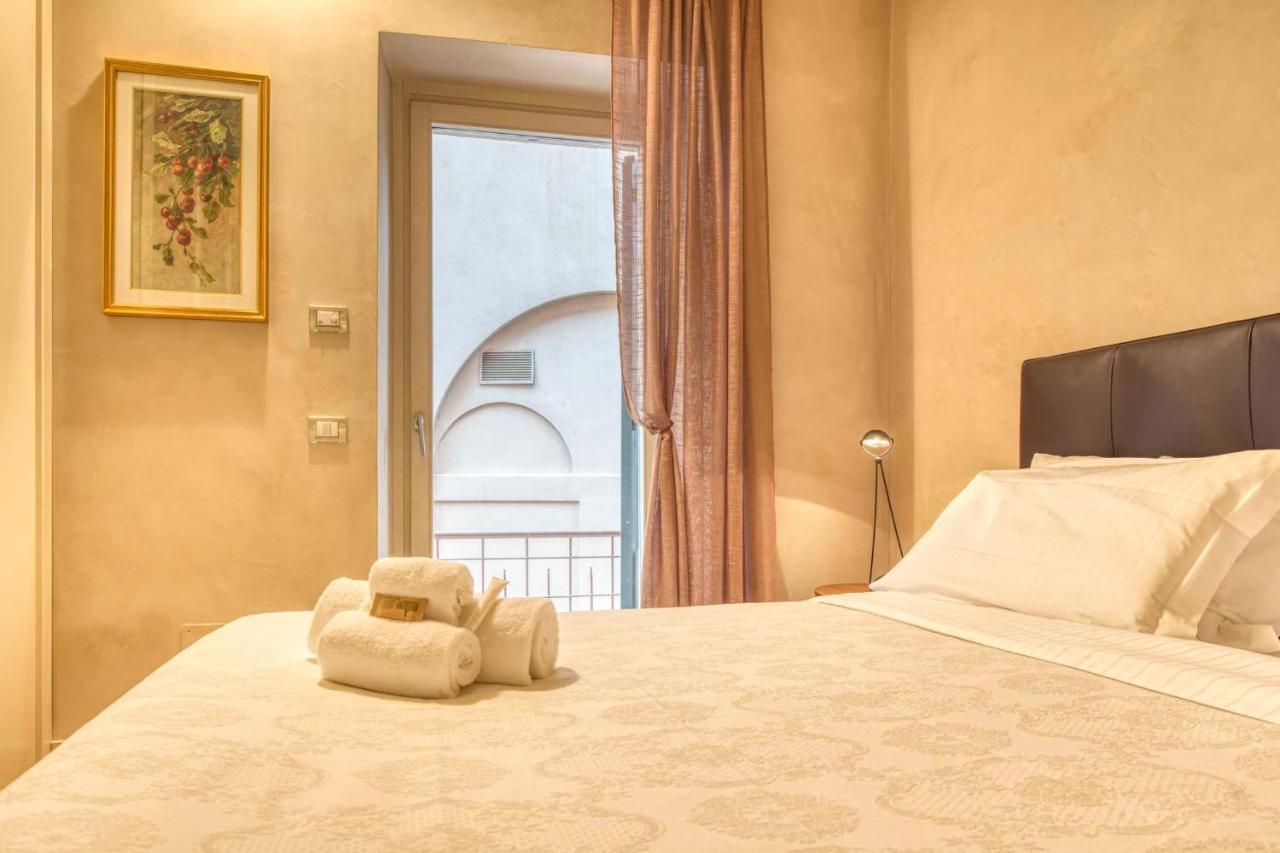 Apartmentsarena - Suite Mercatorum - Piazza Erbe Verona Dış mekan fotoğraf