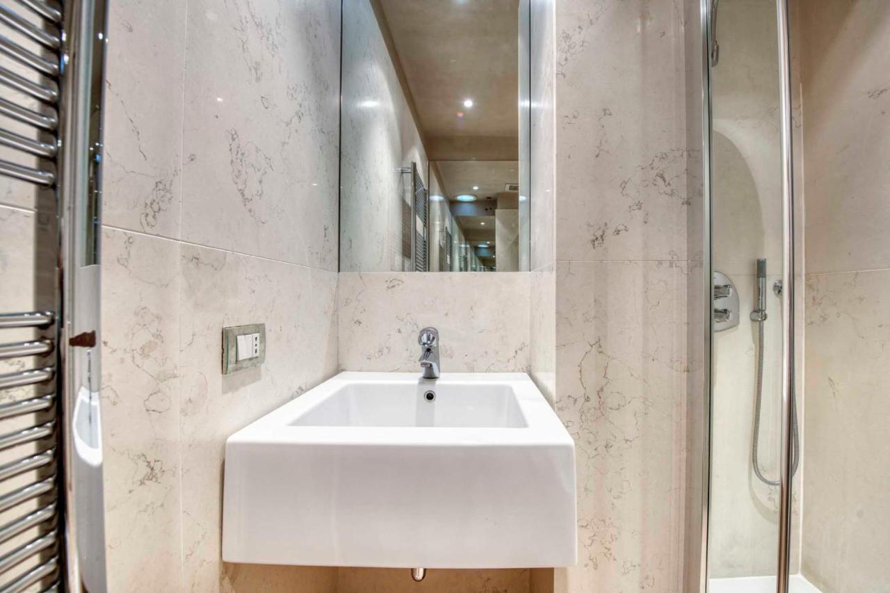 Apartmentsarena - Suite Mercatorum - Piazza Erbe Verona Dış mekan fotoğraf