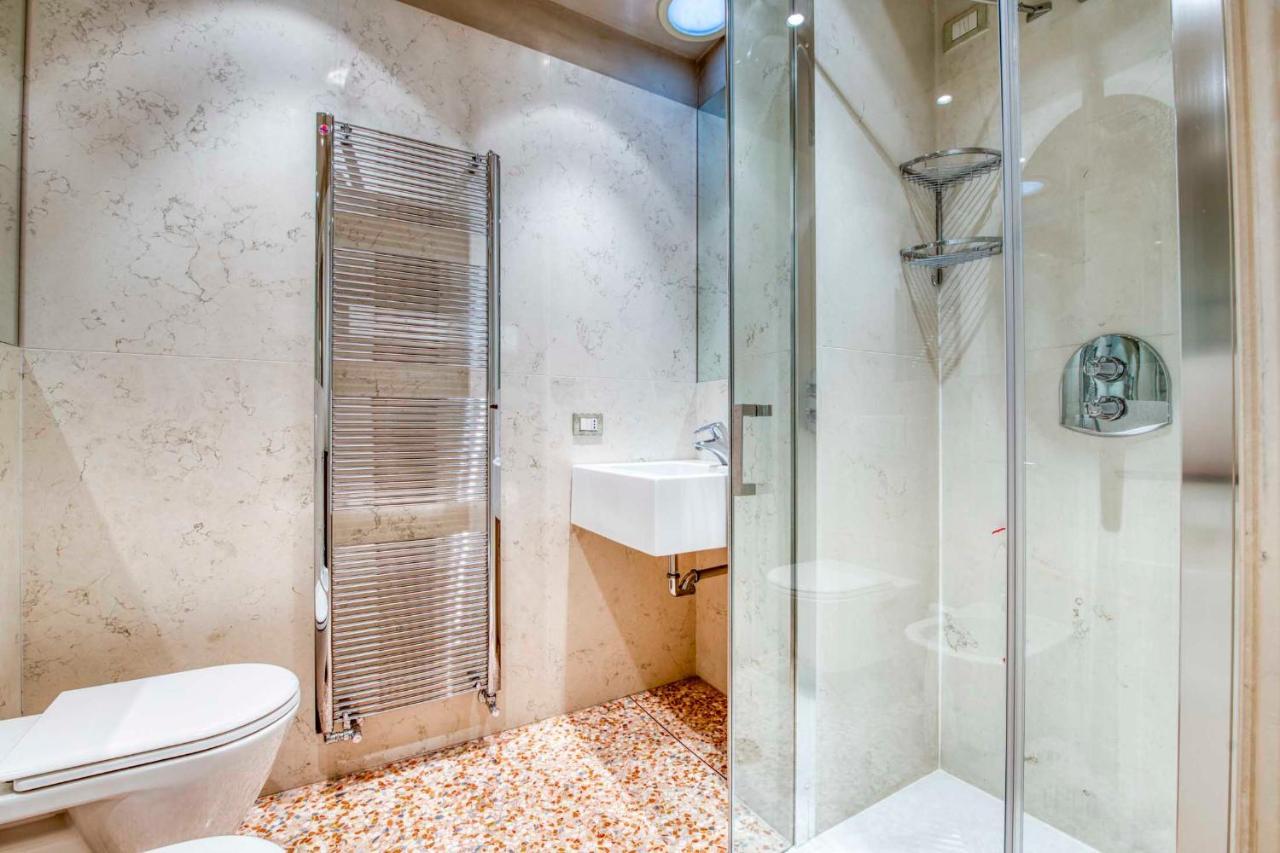 Apartmentsarena - Suite Mercatorum - Piazza Erbe Verona Dış mekan fotoğraf