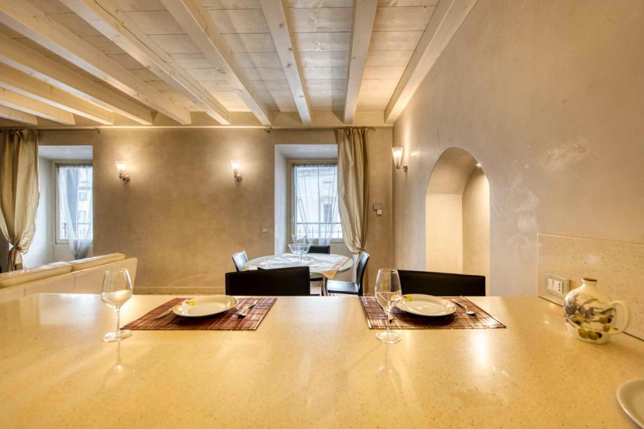 Apartmentsarena - Suite Mercatorum - Piazza Erbe Verona Dış mekan fotoğraf